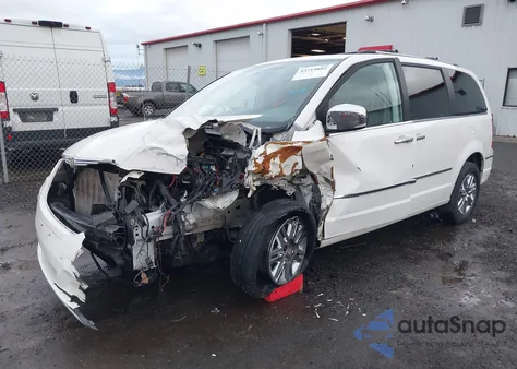 2010 Chrysler Town & Country New Limited from USA, damaged, VIN 2A4RR7DX4AR468215